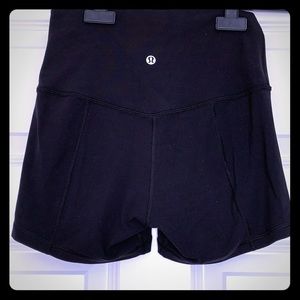 Lululemon Black Align 4” Shorts